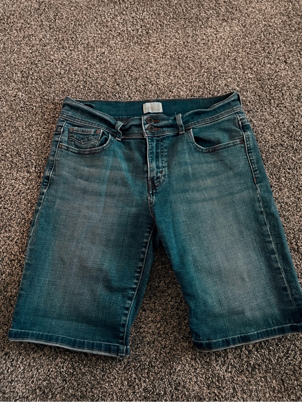 Levi's 515 Dark Wash Denim Bermuda Shorts - Picture 2 of 6